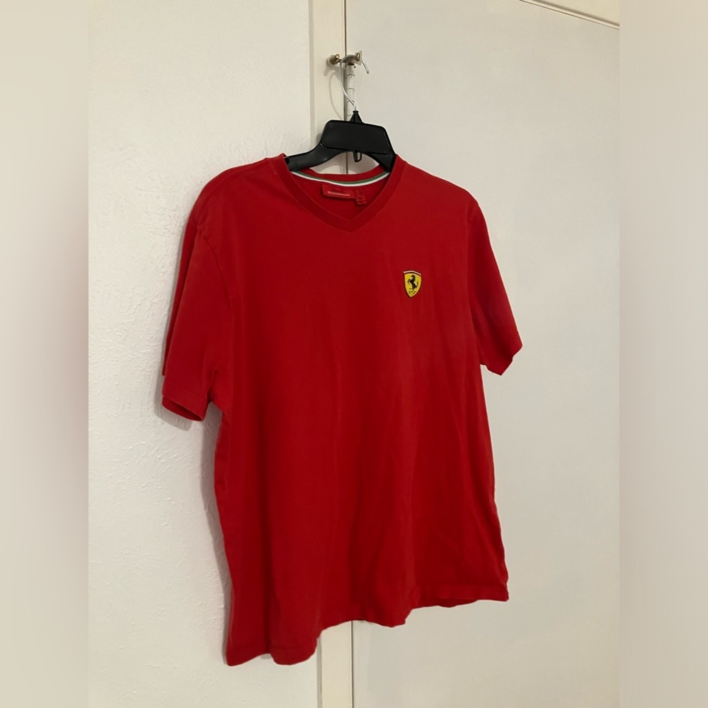Ferrari Santander V neck emblem logo tee red vintage italian